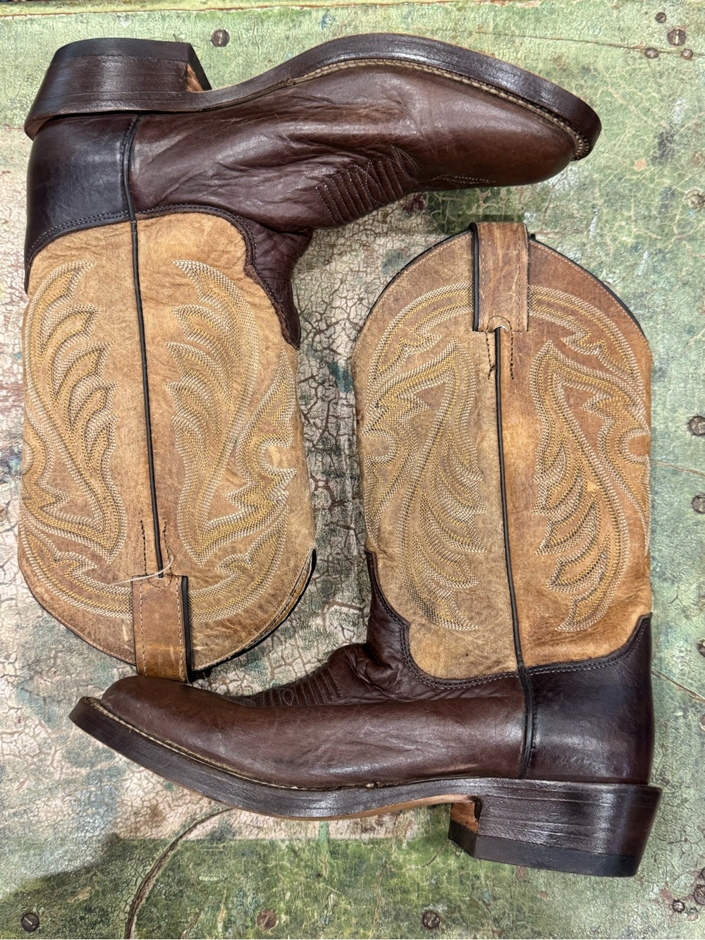 Classic Justin Two-Tone Brown Western Boots - Women’s Cowboy Style